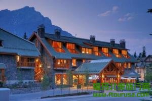 ܶѨӾأFox Hotel and Suites