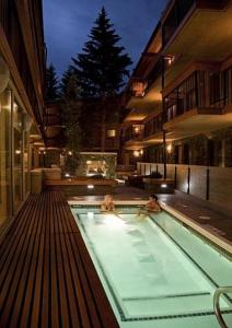 ܽѵ3ǼƵ꣺Banff Aspen Lodge
