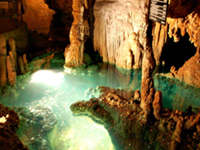 福玛北美旅行网MeramecCaverns