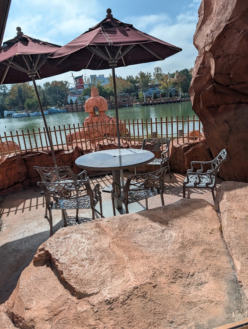Mythos Restaurant